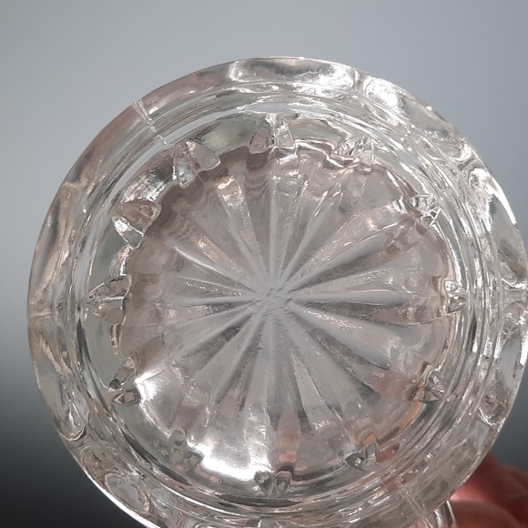 Vintage Anchor Hocking Pineapple Pattern Pressed Glass Creamer/Small Pitcher - Picture 7 of 8